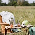 Les Aires En Scenes Au Bord De L'eau Bed & Breakfast