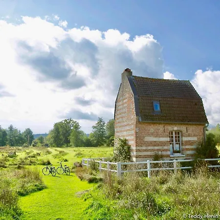 Les Aires En Scenes Au Bord De L'eau Bed & Breakfast 3*