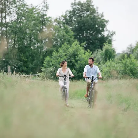 Les Aires En Scenes Au Bord De L'eau 4* Épagne-Épagnette