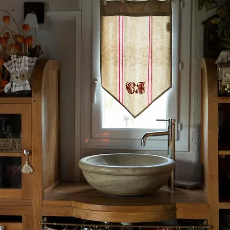 Les Aires En Scenes Au Bord De L'eau Bed & Breakfast 3*