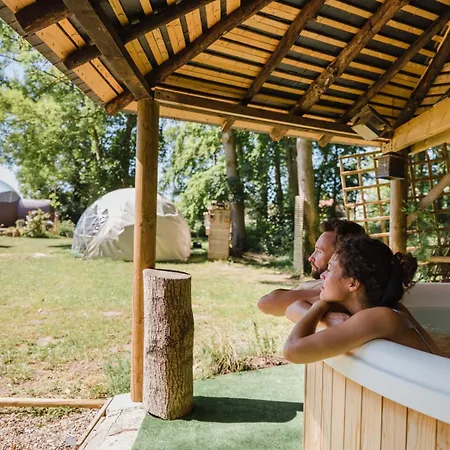 Les Aires En Scenes Au Bord De L'eau Bed & Breakfast