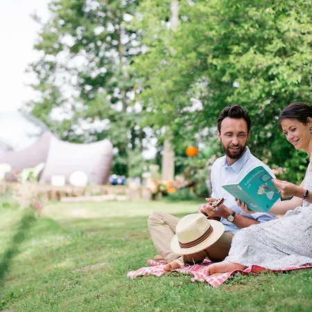 Couette-café Les Aires En Scènes