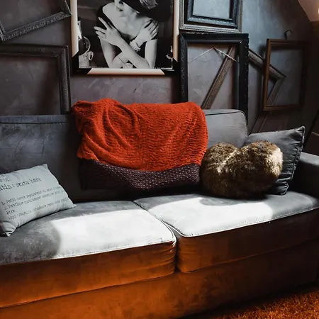 Les Aires En Scènes 4*