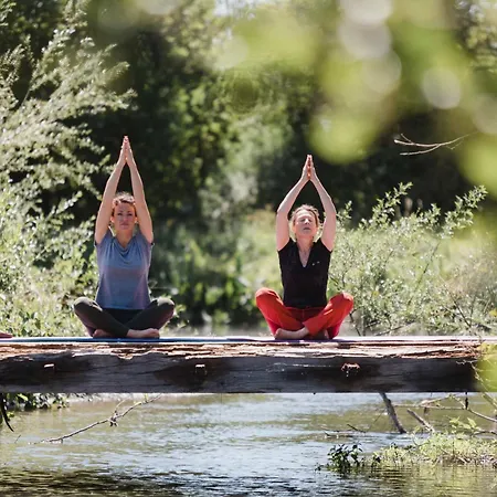 Couette-café Les Aires En Scènes 4*