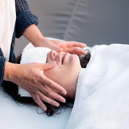 Les Aires En Scènes 4*