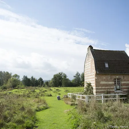 Les Aires En Scenes Au Bord De L'eau Bed & Breakfast Épagne-Épagnette