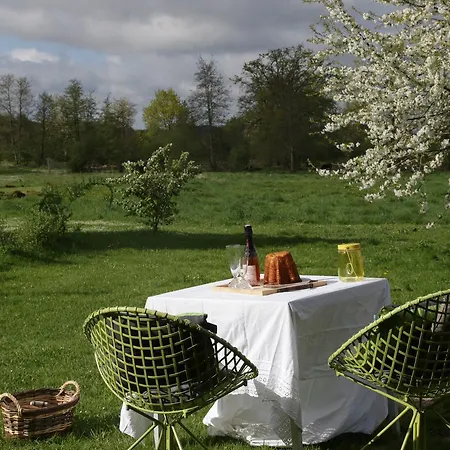 Bed & Breakfast Les Aires En Scenes Au Bord De L'eau