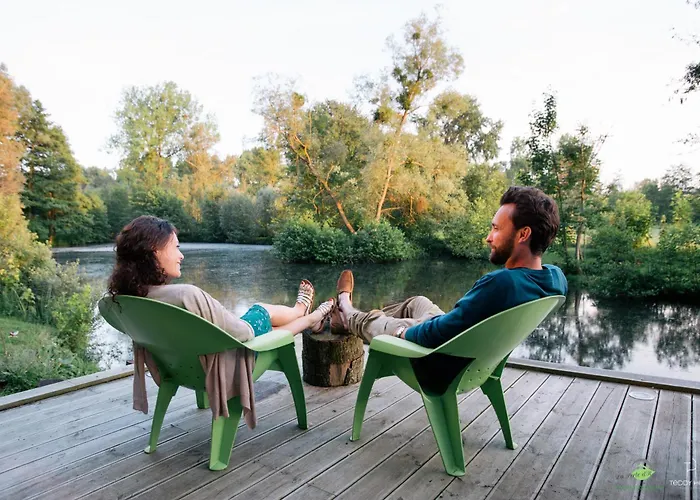 Bed & Breakfast Les Aires En Scenes Au Bord De L'eau