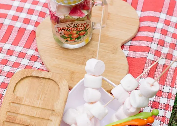 Les Aires En Scenes Au Bord De L'eau Epagne-Epagnette