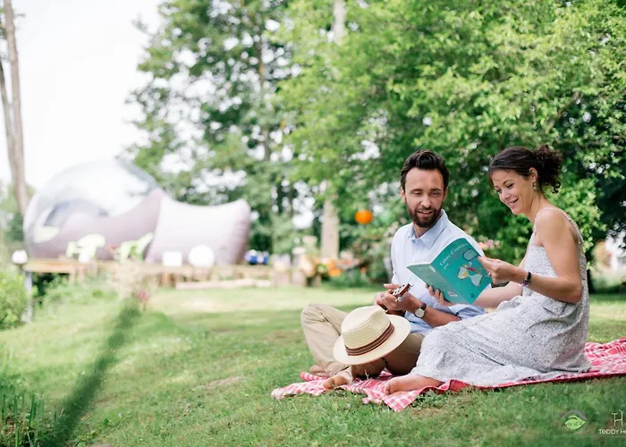 Bed & Breakfast Les Aires En Scenes Au Bord De L'eau