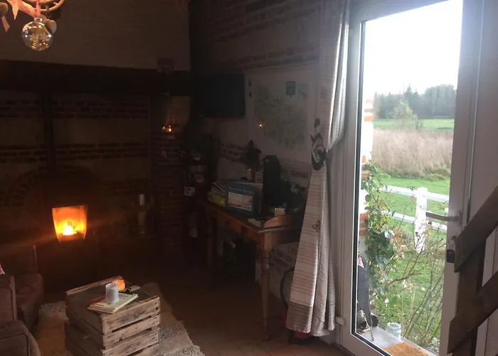 Bed & Breakfast Les Aires En Scenes Au Bord De L'eau Epagne-Epagnette