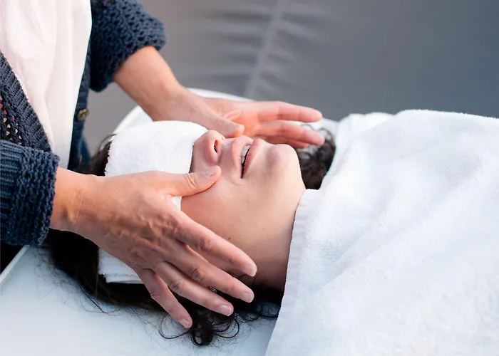 Les Aires En Scenes Au Bord De L'eau 4*