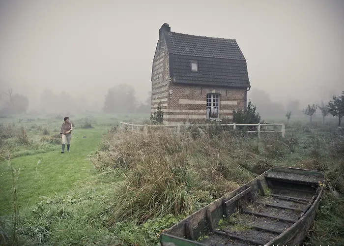 Bed & Breakfast Les Aires En Scenes Au Bord De L'eau Epagne-Epagnette