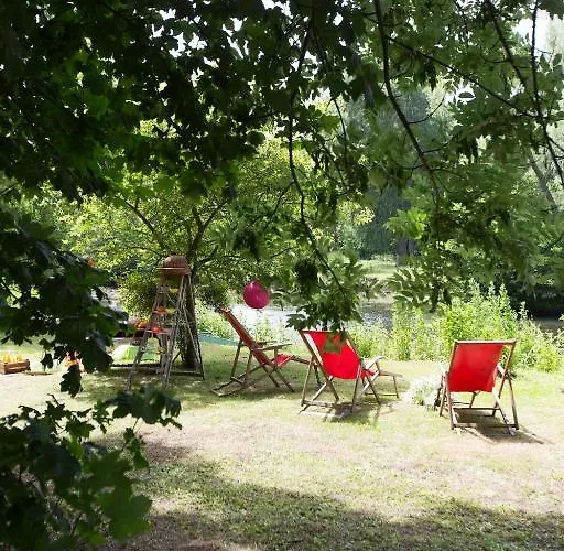 Les Aires En Scenes Au Bord De L'eau Epagne-Epagnette